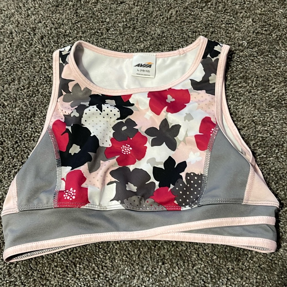 sports bra